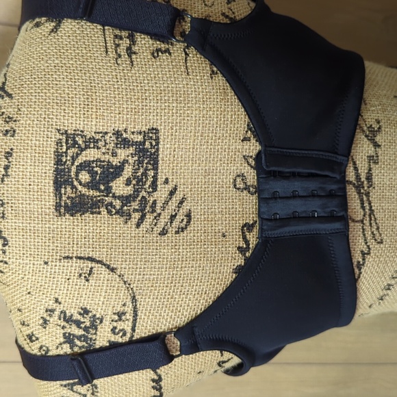 Vanity Fair Bra - Picture 4 of 7